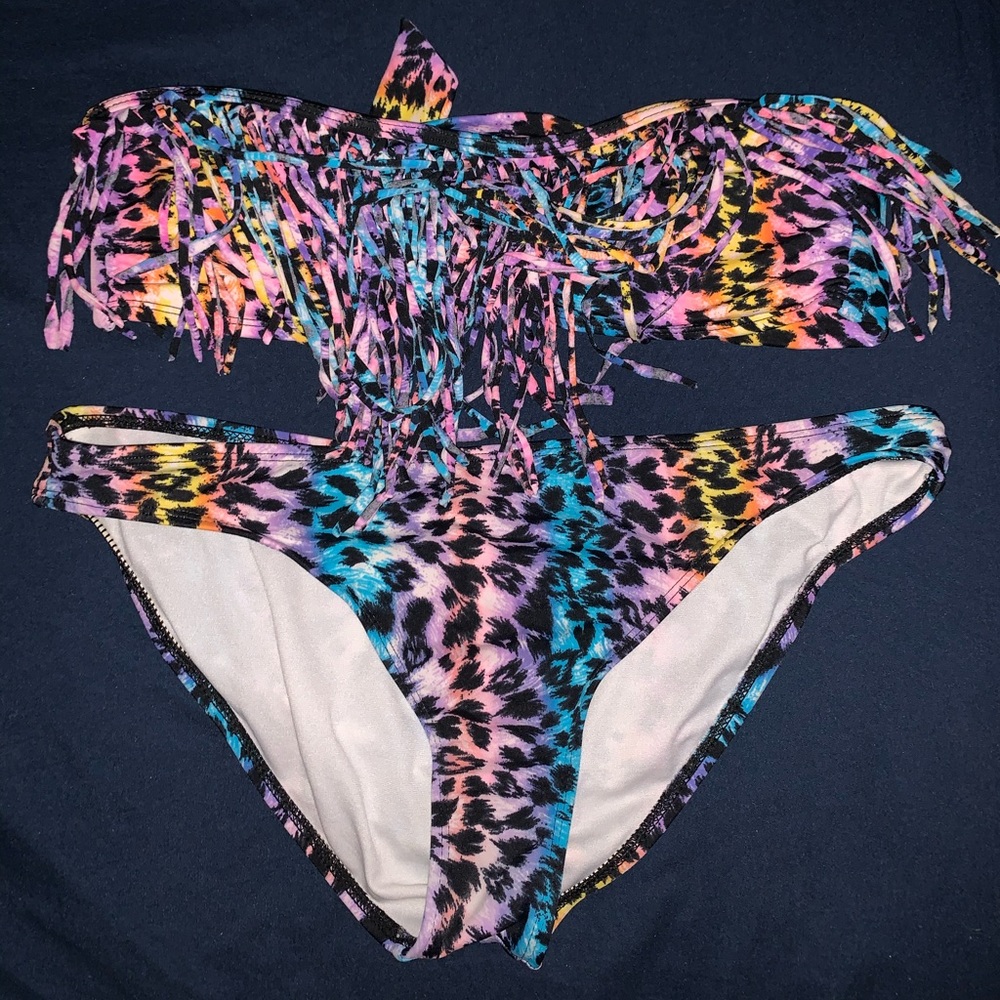 2 PIECE BATHING SUIT SET